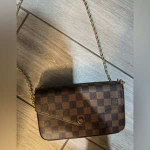 UA LV purse